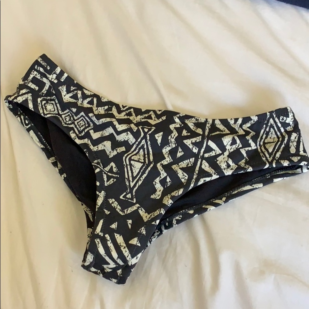 Billabong cheeky ruched bikini bottoms